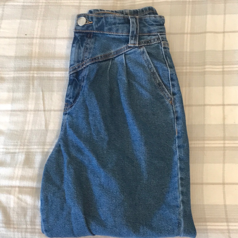 High Rise Balloon Jean